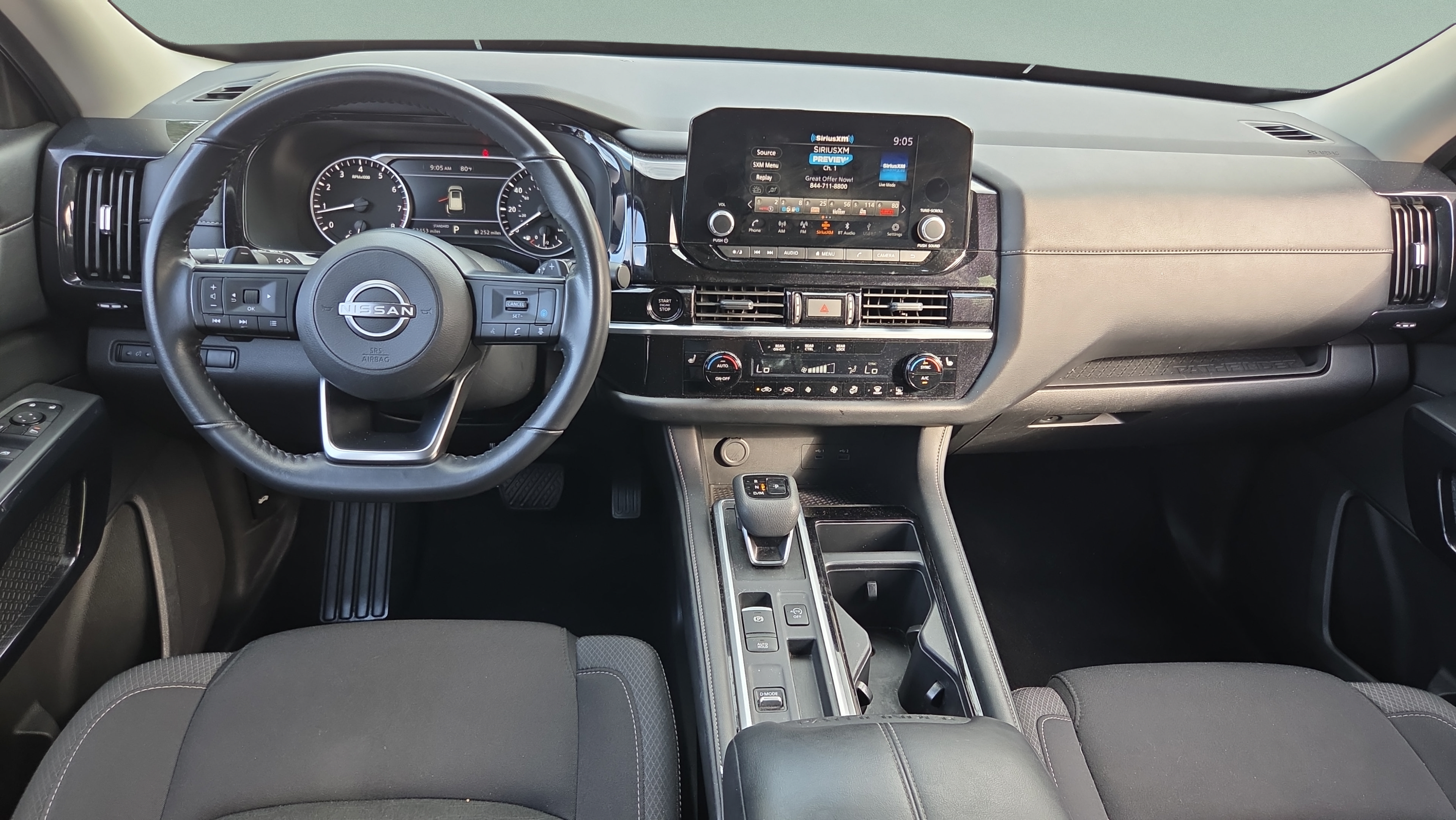 Used 2025 Nissan Pathfinder SV FWD image 12
