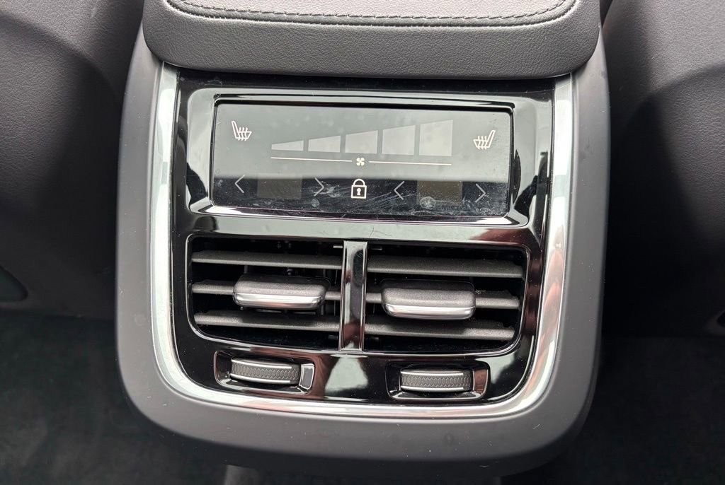 Certified 2023 Volvo XC90 B6 Plus w/ Protection Package Premier AWD/4WD image 21