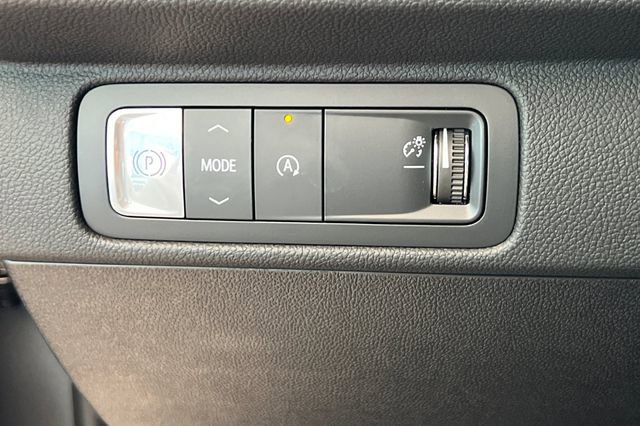 Used 2024 Chevrolet Traverse LS w/ Midnight/Sport Edition FWD image 37