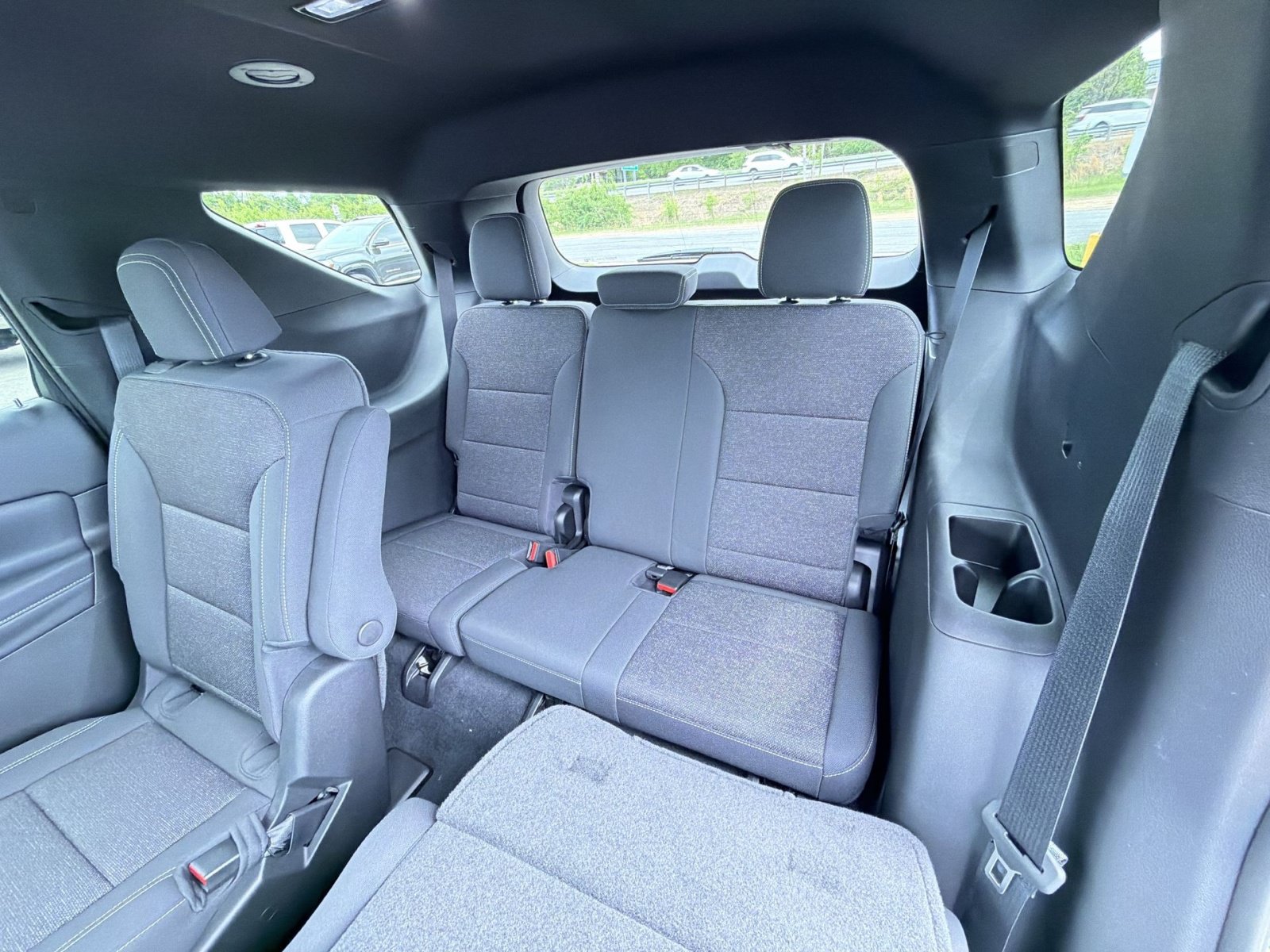 New 2026 Chevrolet Traverse LT FWD image 25