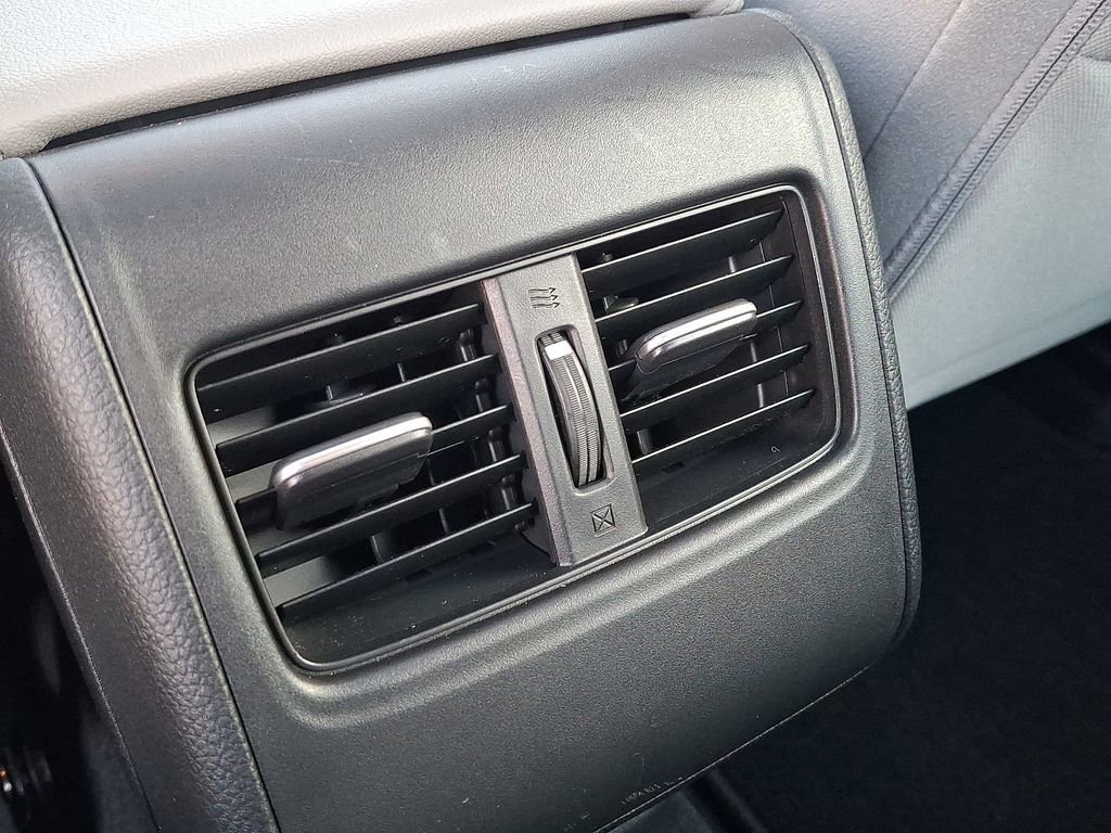 Used 2019 Honda Accord EX image 11