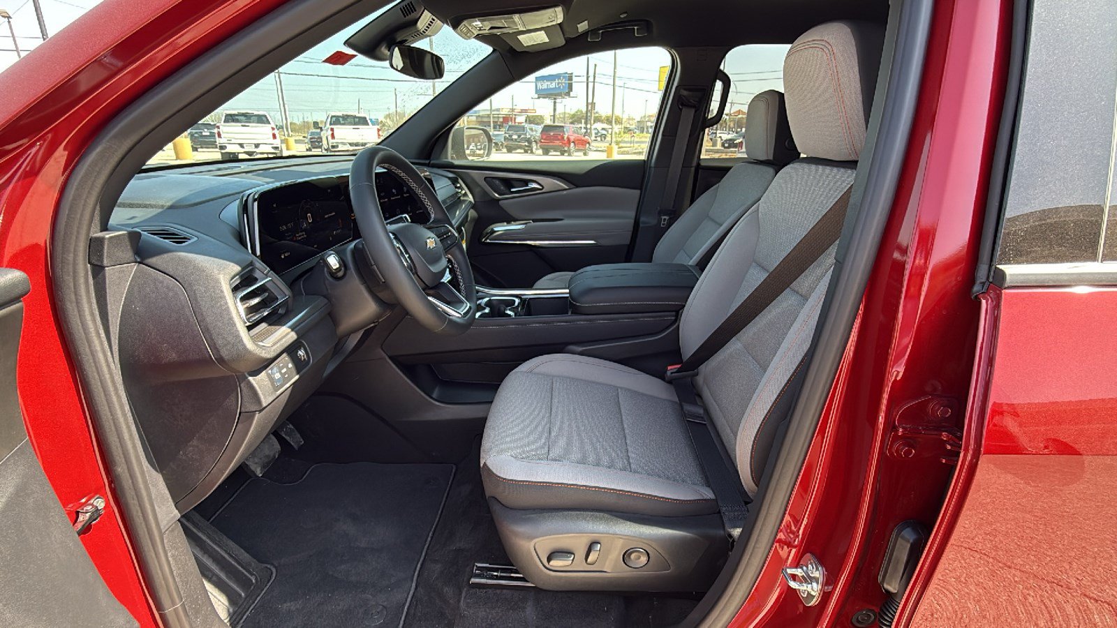 New 2026 Chevrolet Traverse LT FWD image 11