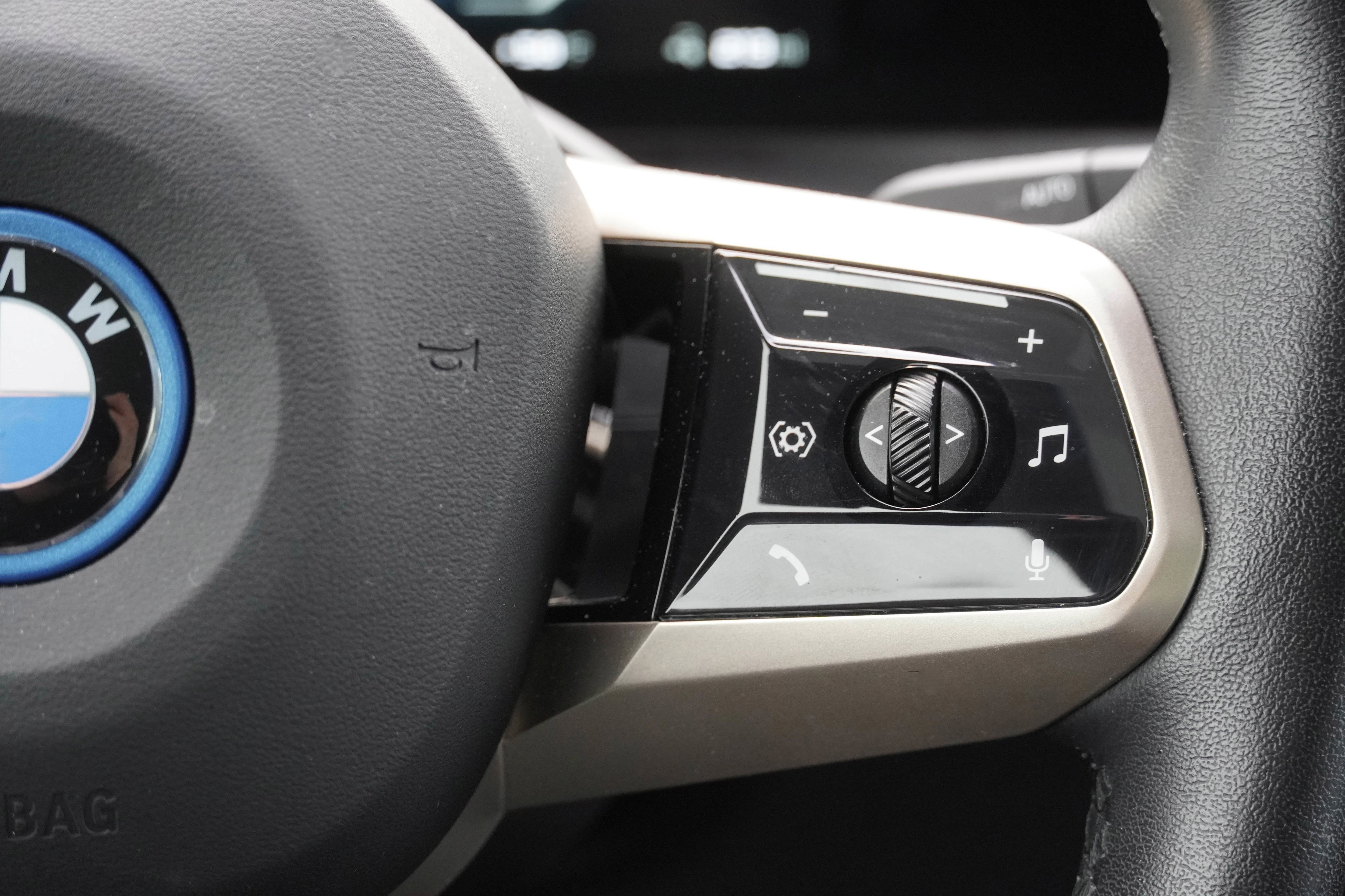 Certified 2024 BMW iX M60 image 23