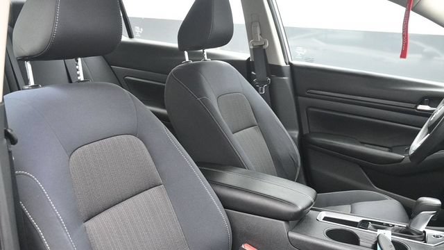 Used 2021 Nissan Altima 2.5 S FWD image 9