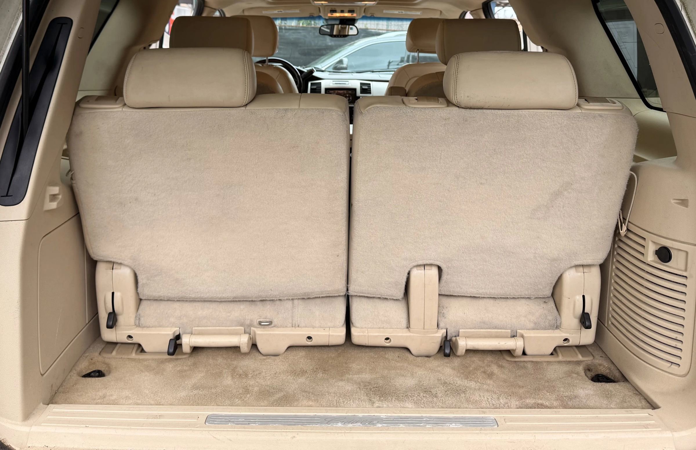 Used 2008 Cadillac Escalade AWD image 15