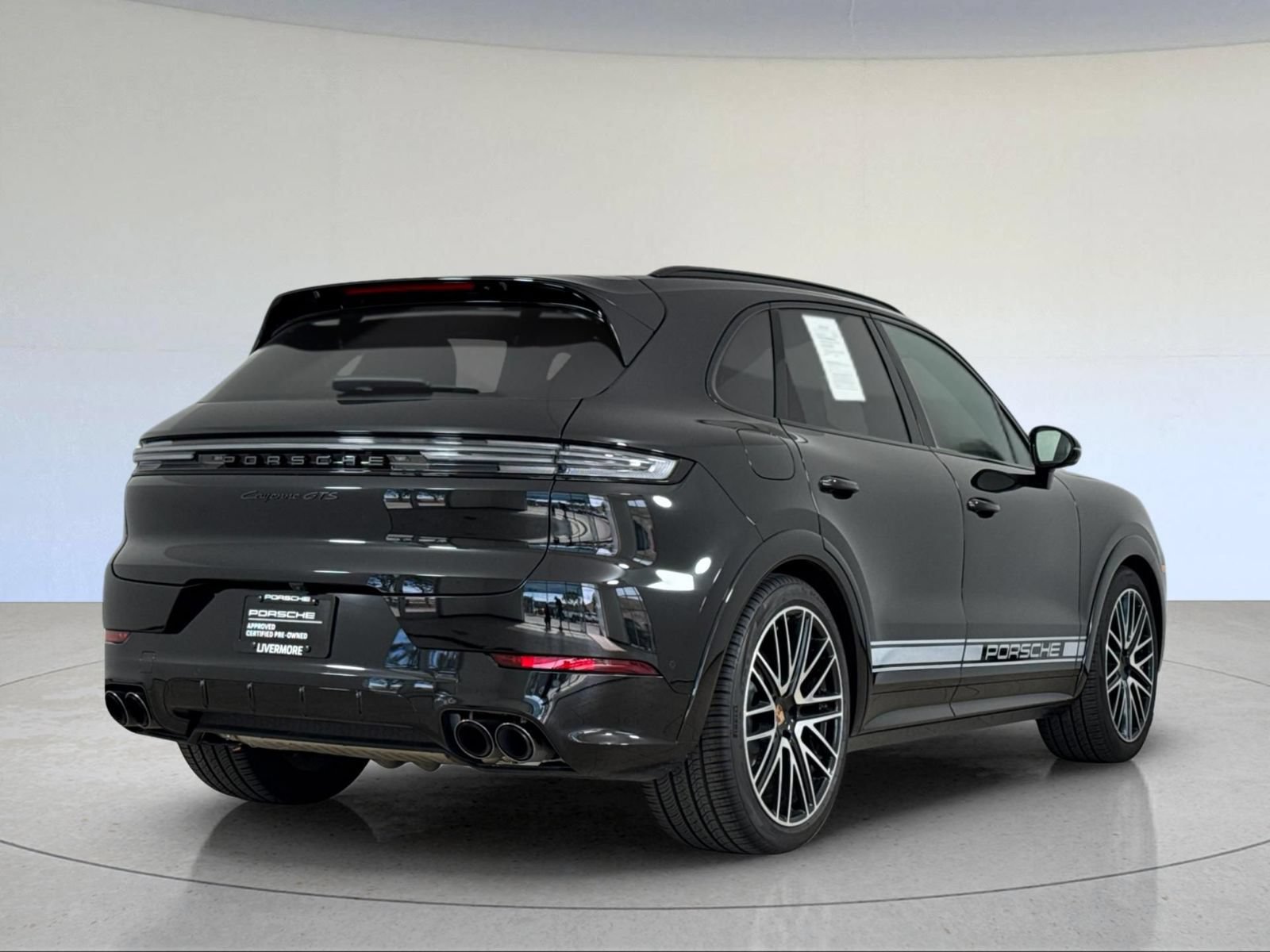Certified 2026 Porsche Cayenne GTS AWD/4WD image 8