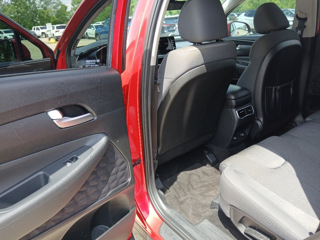 Used 2023 Hyundai Santa Fe SE FWD image 18