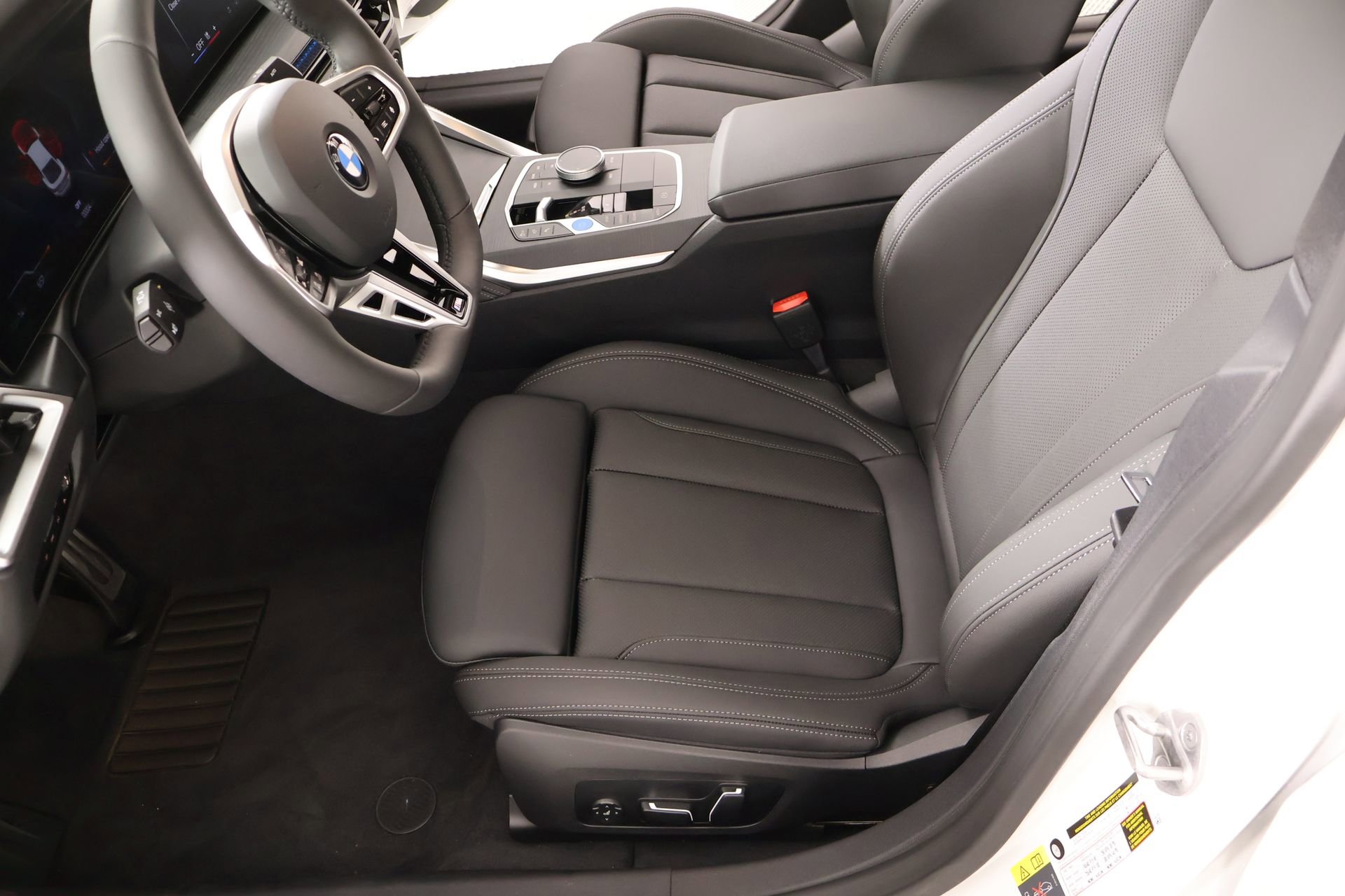 New 2026 BMW i4 xDrive40i w/ M Sport Package AWD/4WD image 11