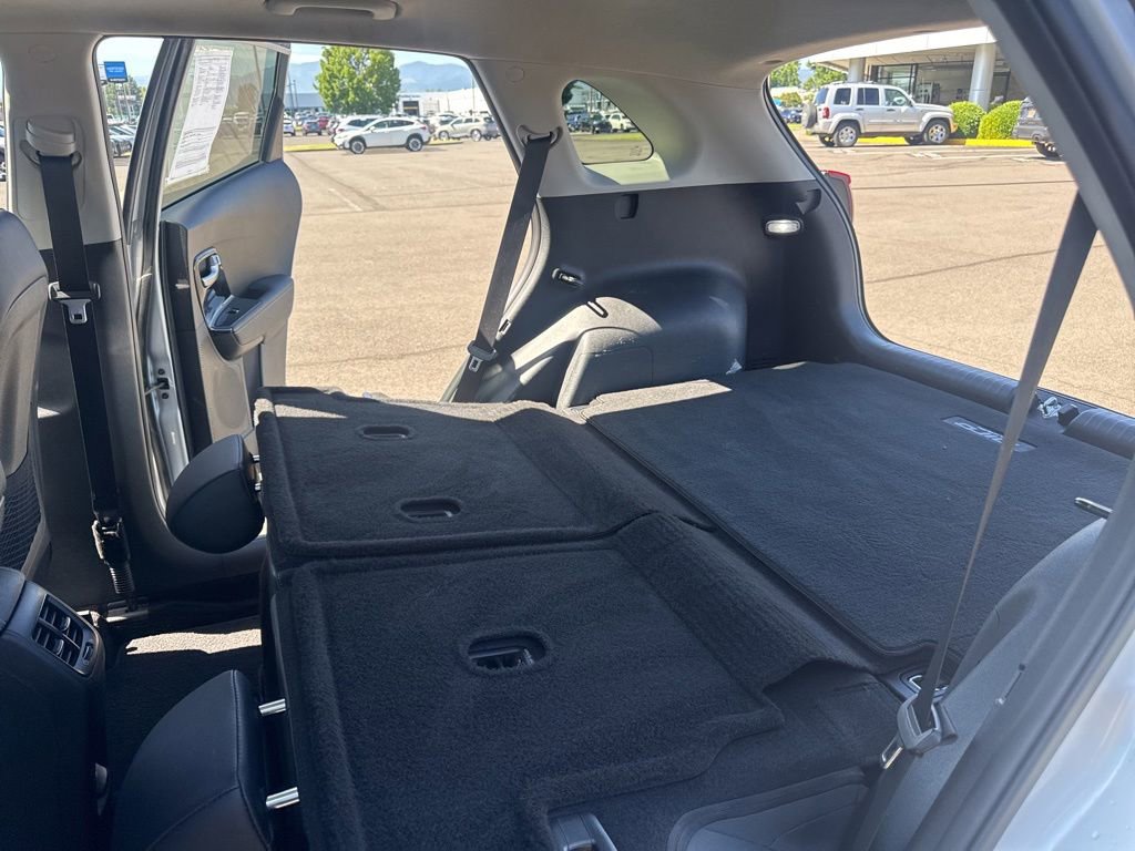 Used 2019 Kia Niro Touring w/ Paint Protection Film Package FWD image 15