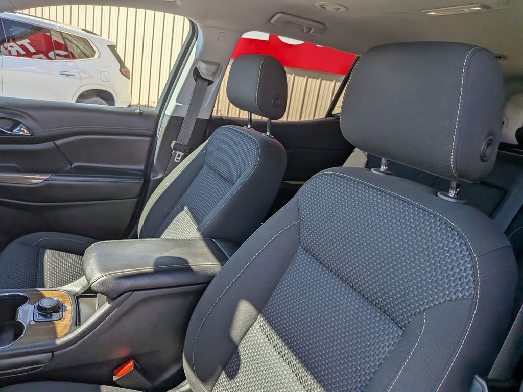 Used 2021 GMC Acadia SLE image 12