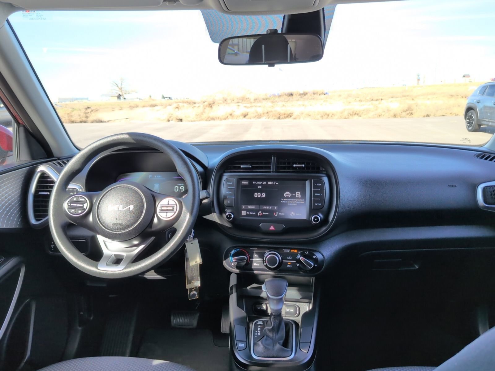 Used 2025 Kia Soul LX image 13