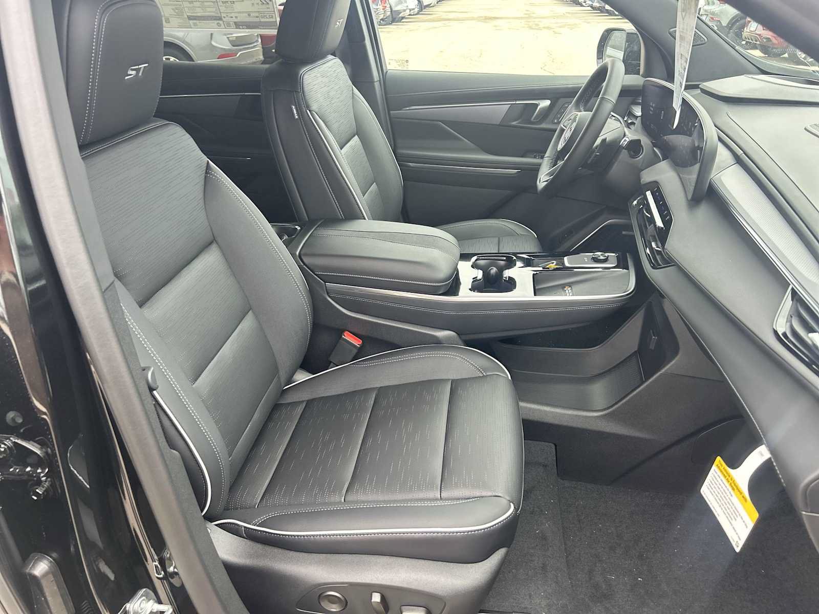 New 2026 Buick Enclave Sport Touring w/ Power Package FWD image 28