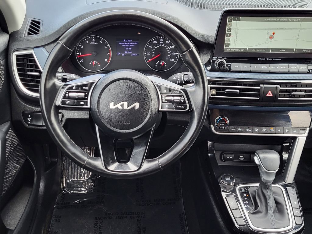 Used 2023 Kia Seltos S w/ Navigation Package AWD/4WD image 3