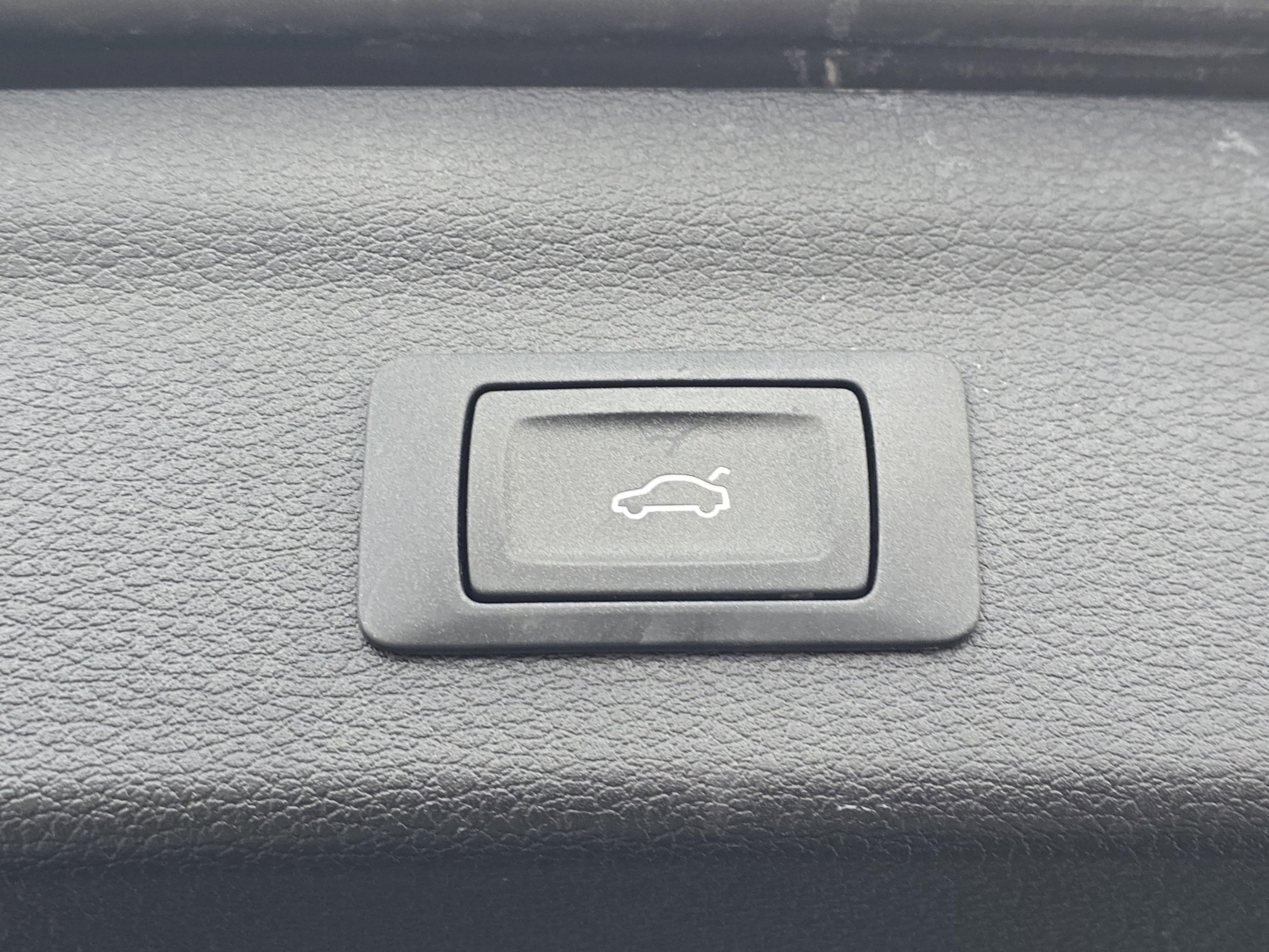 Certified 2022 Audi Q3 2.0T Premium Plus image 16