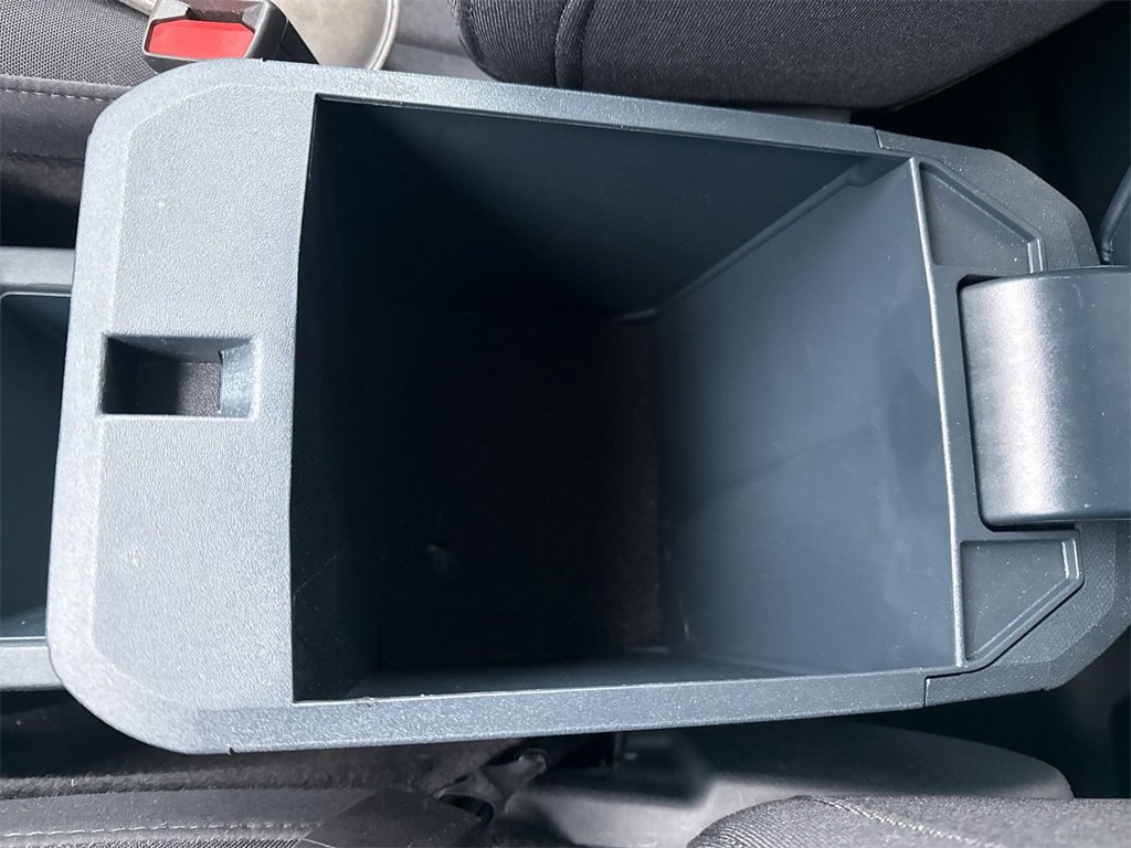 Certified 2025 Ford Maverick XL w/ Equipment Group 102A image 31