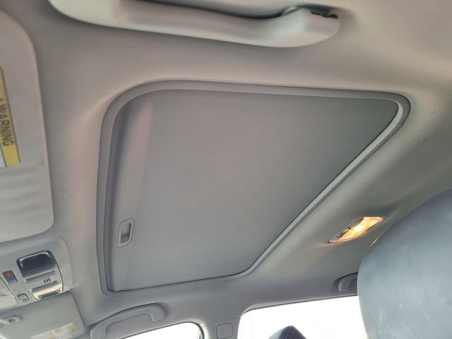 Used 2017 Subaru Outback 3.6R Limited image 17