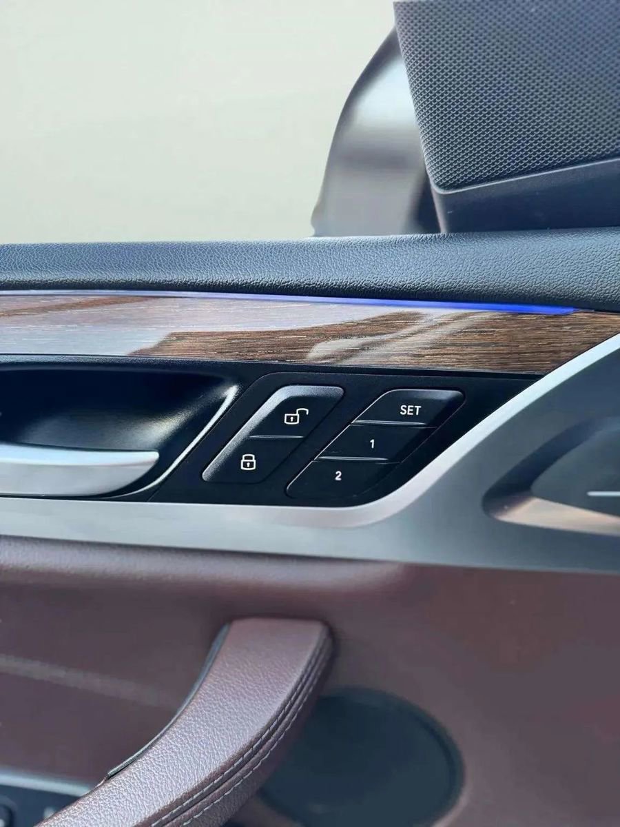 Used 2018 BMW X3 xDrive30i image 19