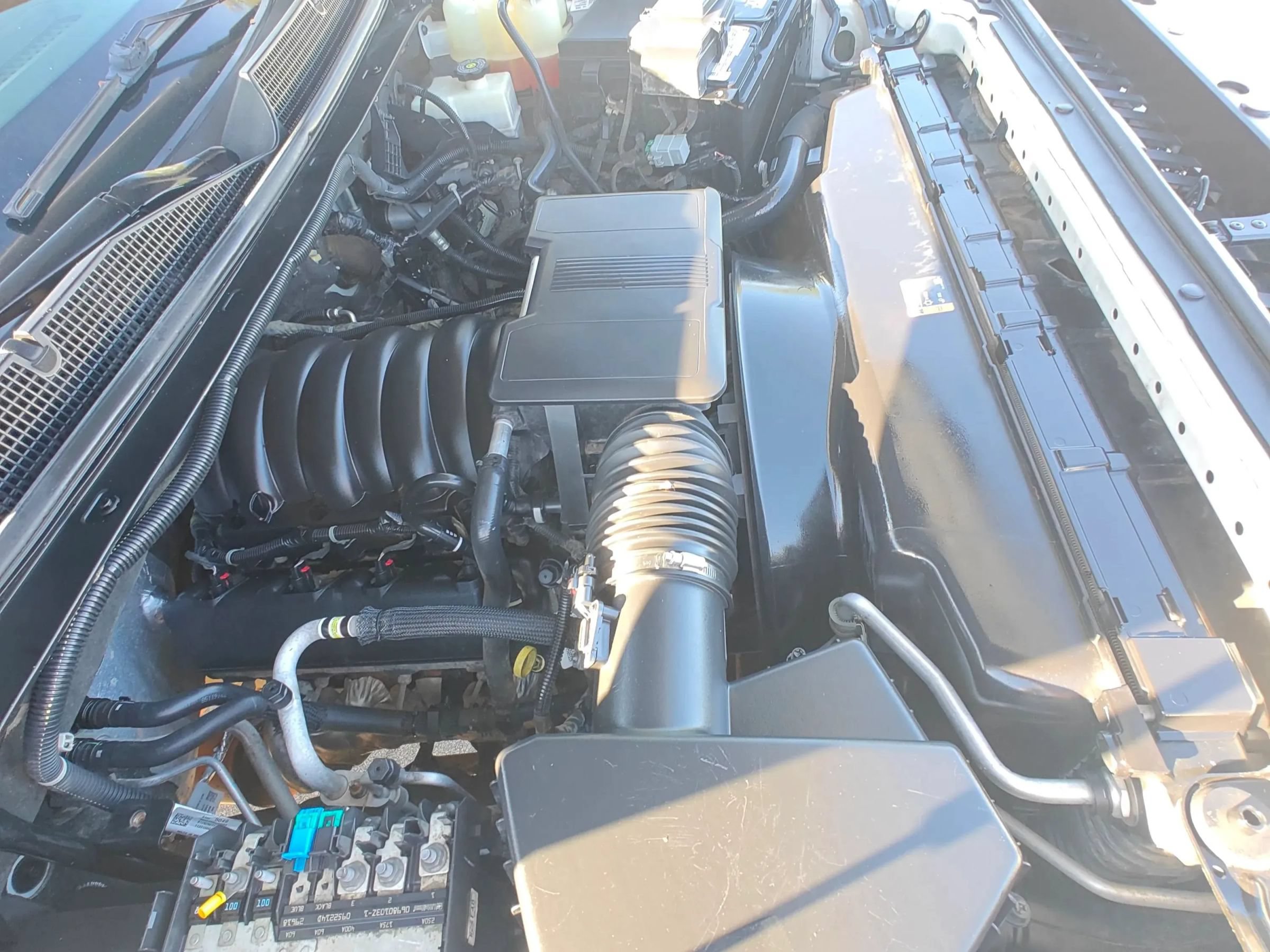 Used 2022 Chevrolet Silverado 2500 Custom w/ Custom Value Package AWD/4WD image 36