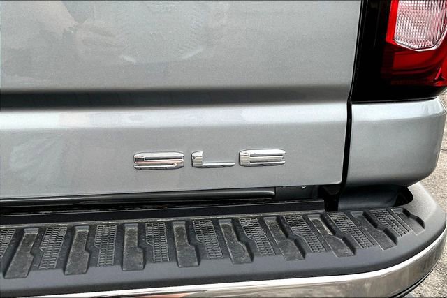 New 2026 GMC Sierra 3500 SLE w/ SLE Convenience Package image 9