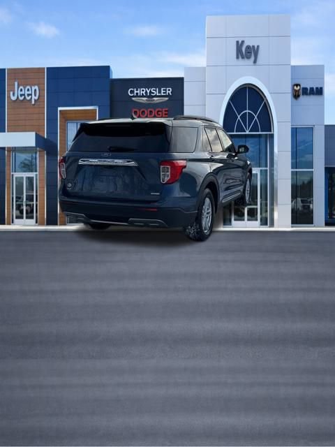 Used 2020 Ford Explorer XLT w/ Equipment Group 202A image 8