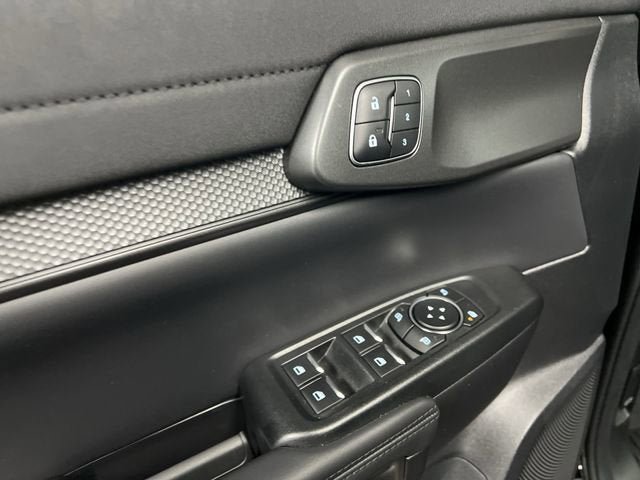 Used 2025 Ford Ranger Raptor AWD/4WD image 23