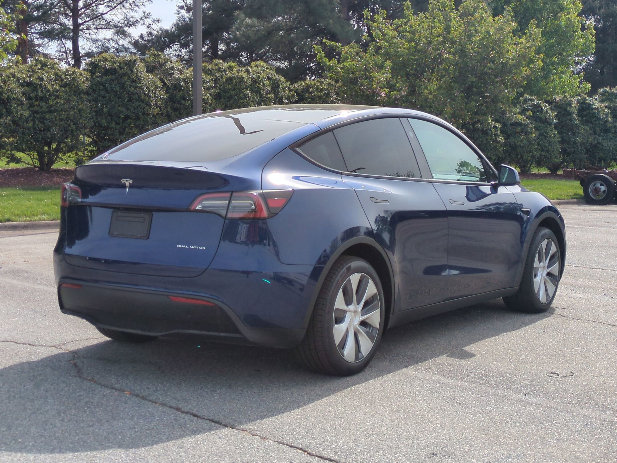Used 2024 Tesla Model Y Long Range image 9