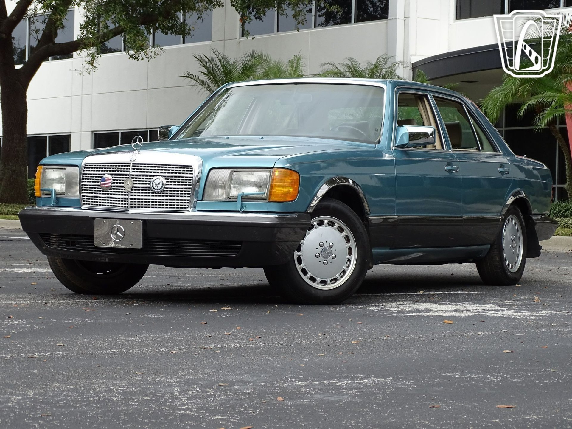 Used 1991 Mercedes-Benz 300 SE image 4