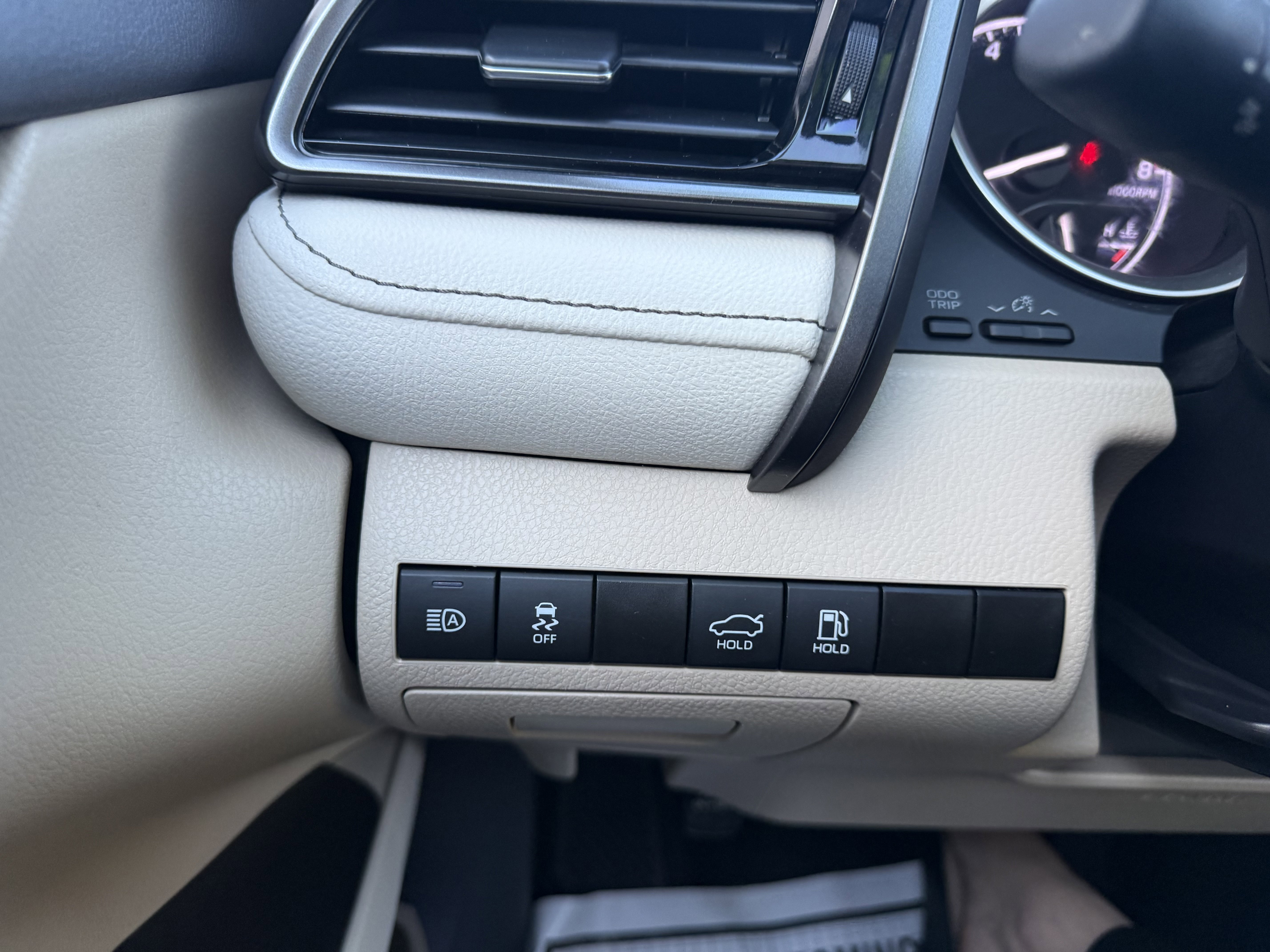 Certified 2024 Toyota Camry LE FWD image 16