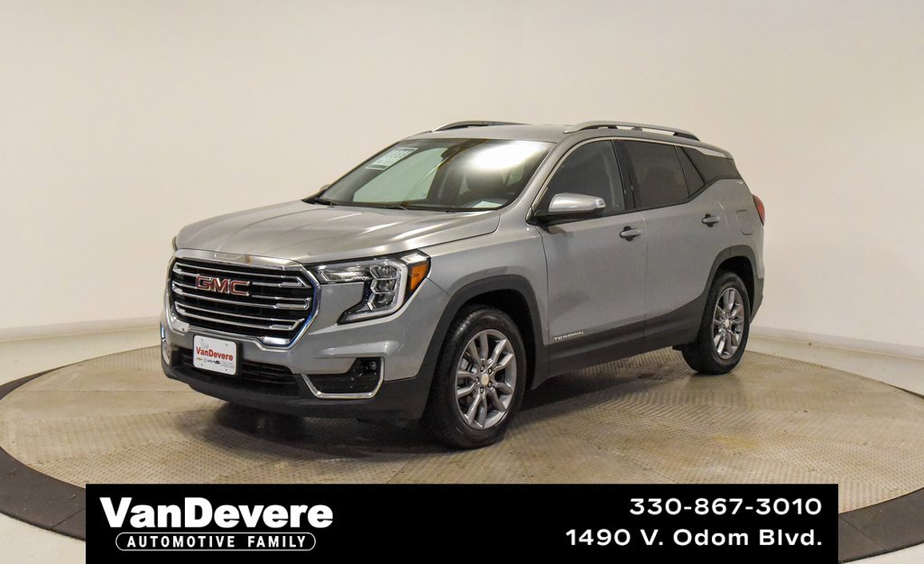 Used 2024 GMC Terrain SLT