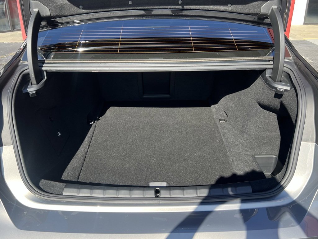 Used 2023 BMW i7 xDrive60 image 19