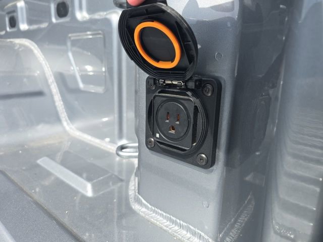 Used 2026 GMC Sierra 1500 Elevation image 38