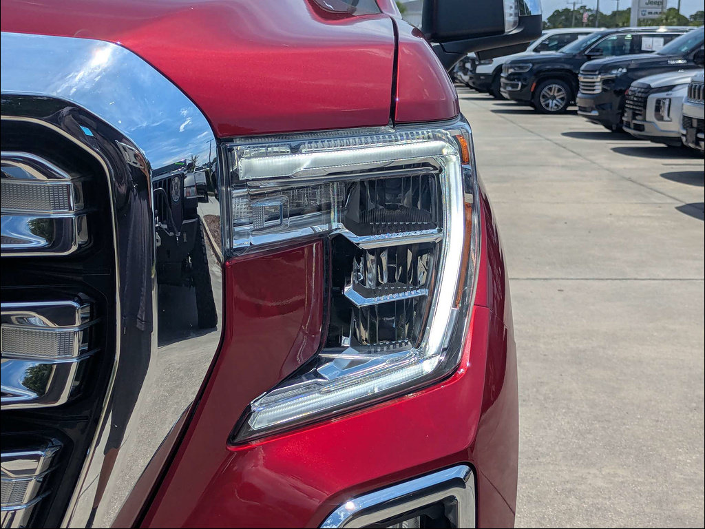 Used 2021 GMC Sierra 1500 SLT w/ SLT Convenience Package AWD/4WD image 9