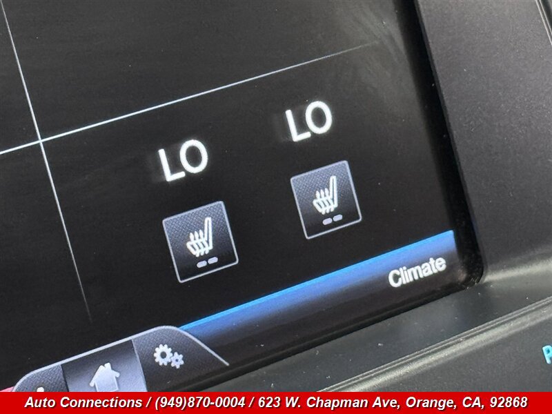 Used 2013 Ford Edge Limited FWD image 17