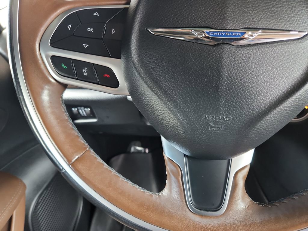 Used 2019 Chrysler Pacifica Limited FWD image 26