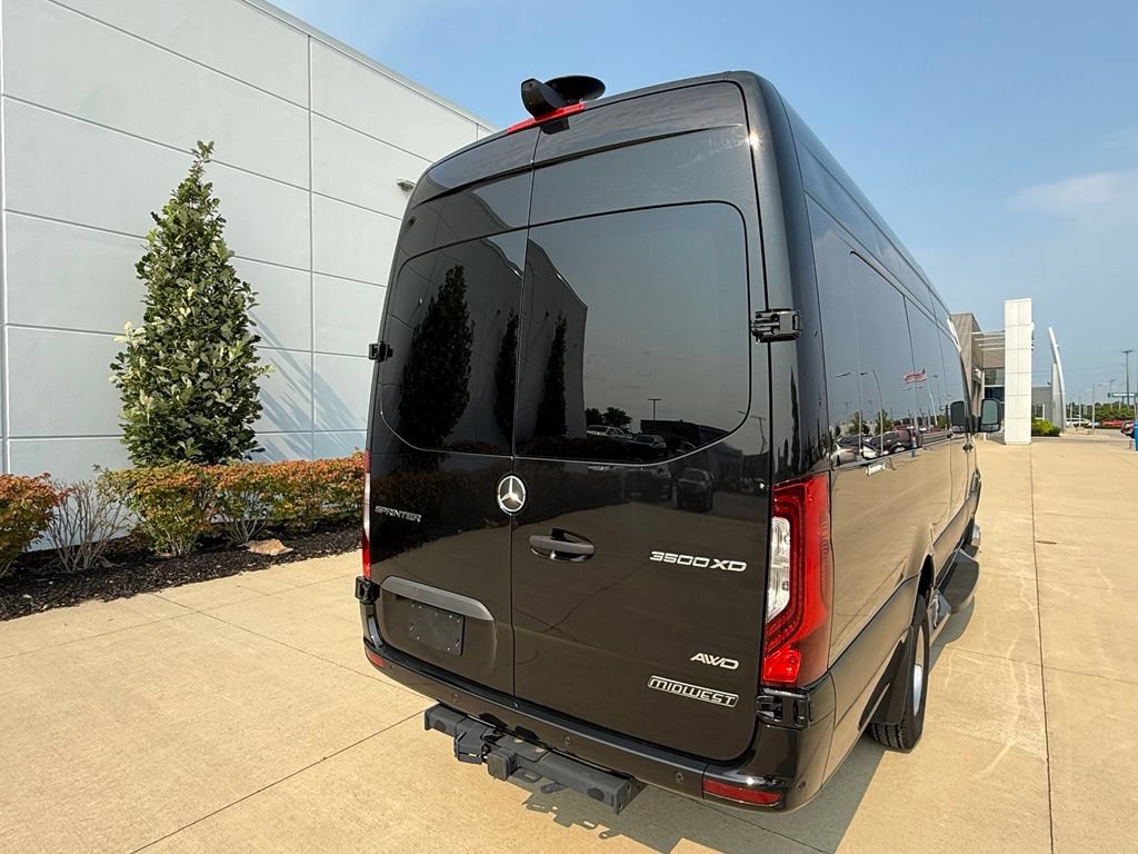 Used 2023 Mercedes-Benz Sprinter 3500 image 10