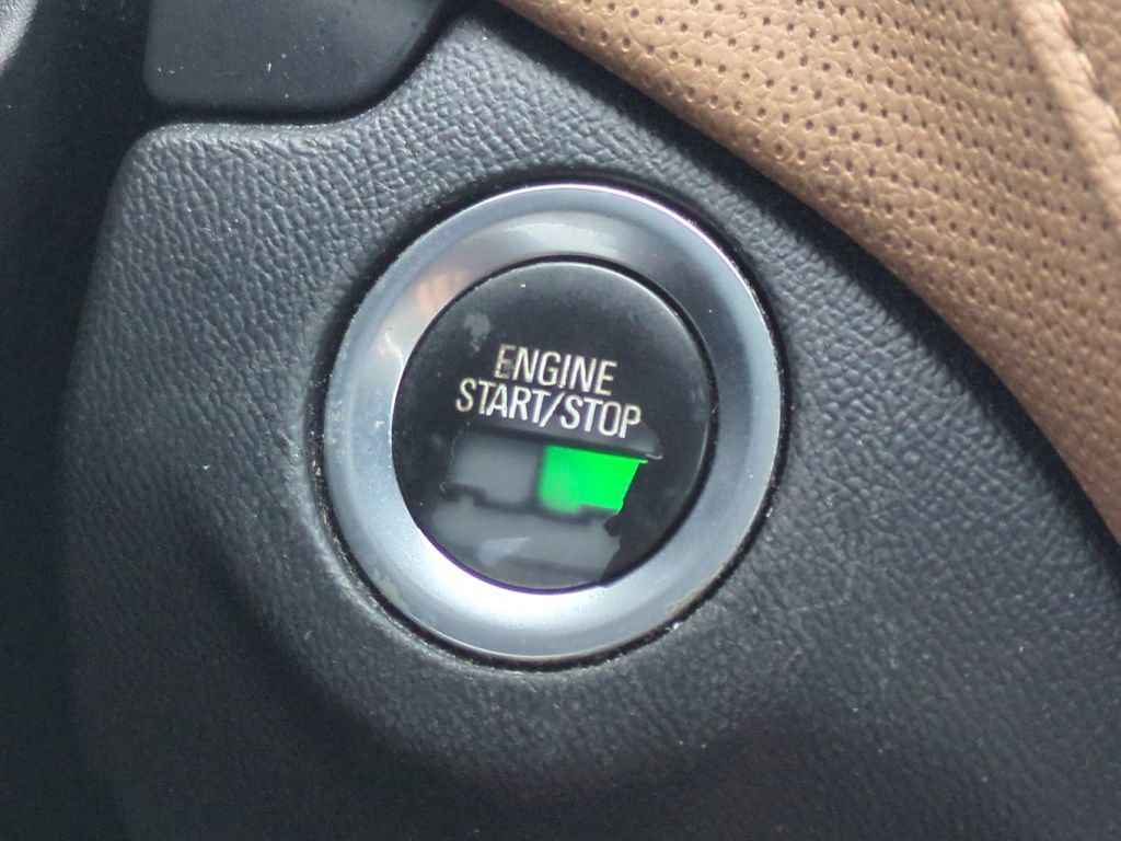 Certified 2019 Chevrolet Equinox Premier FWD image 33