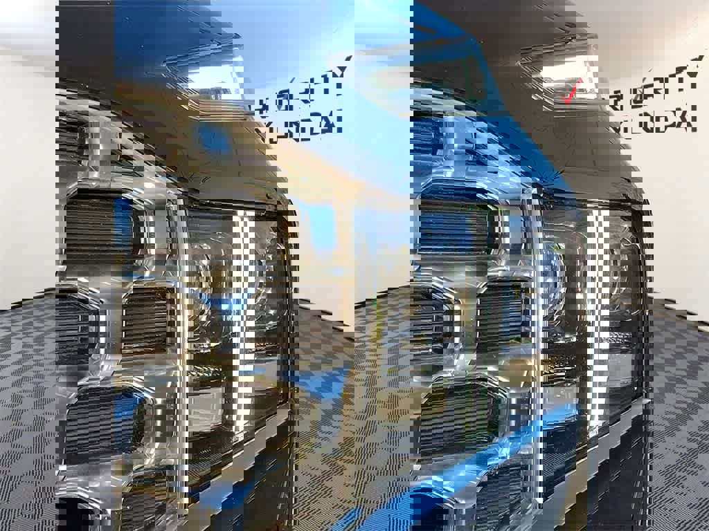 Used 2021 Hyundai Santa Fe Limited w/ Cargo Package image 7