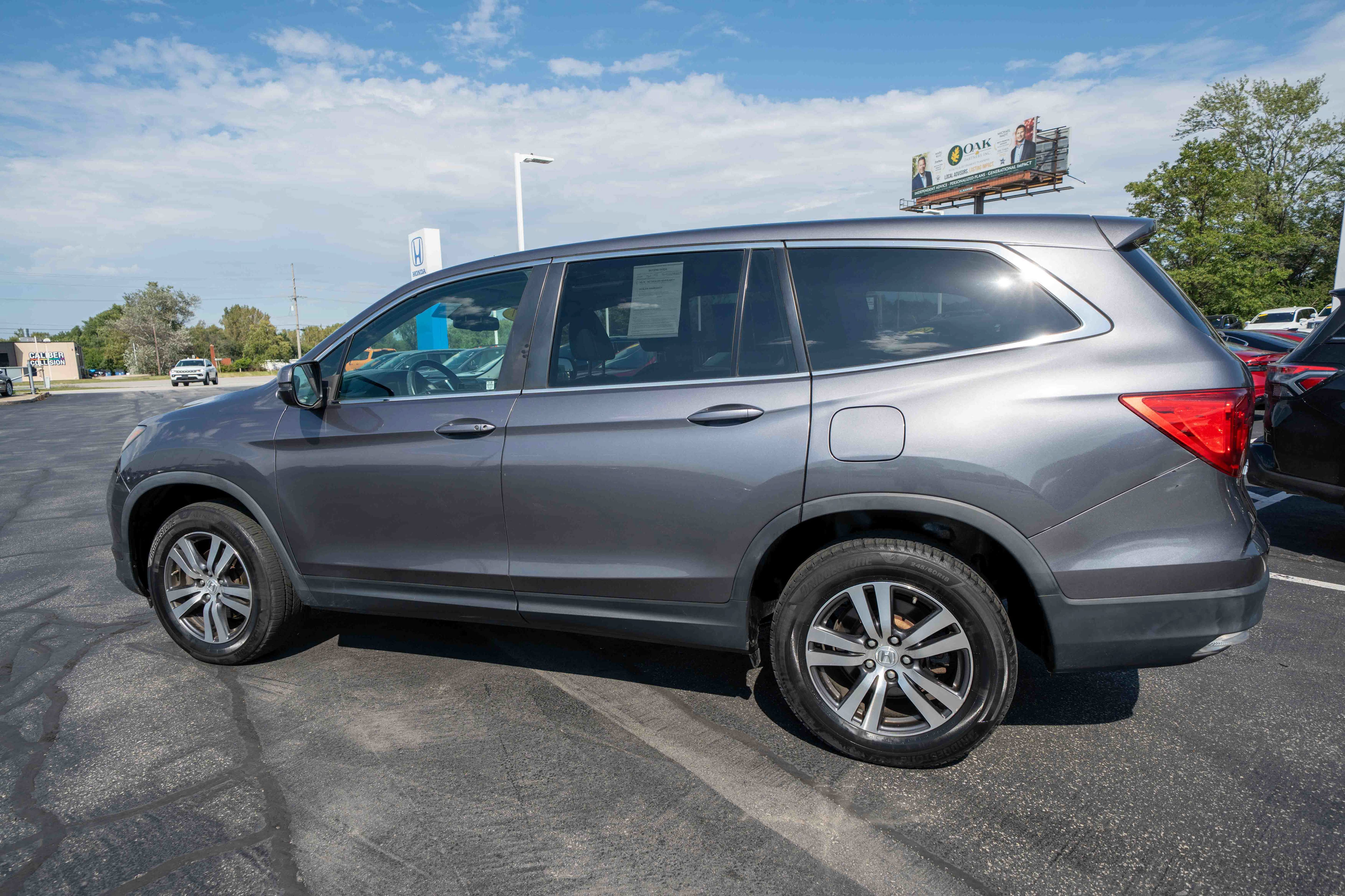 Used 2017 Honda Pilot EX-L image 4