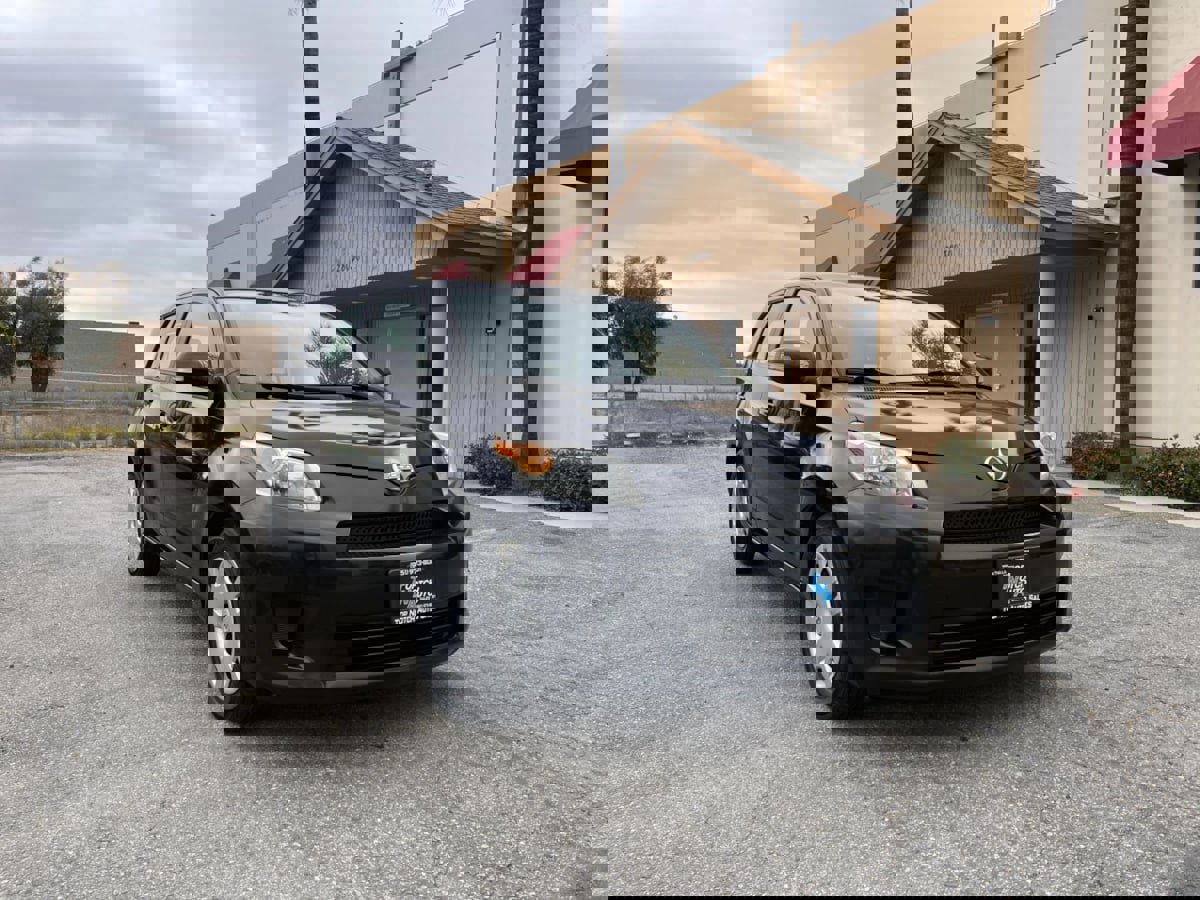 Used 2008 Scion xD image 3