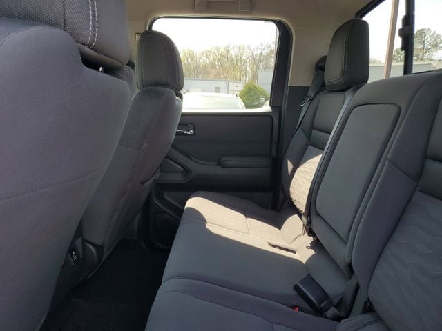 Used 2023 Nissan Frontier SV w/ SV Convenience Package image 13