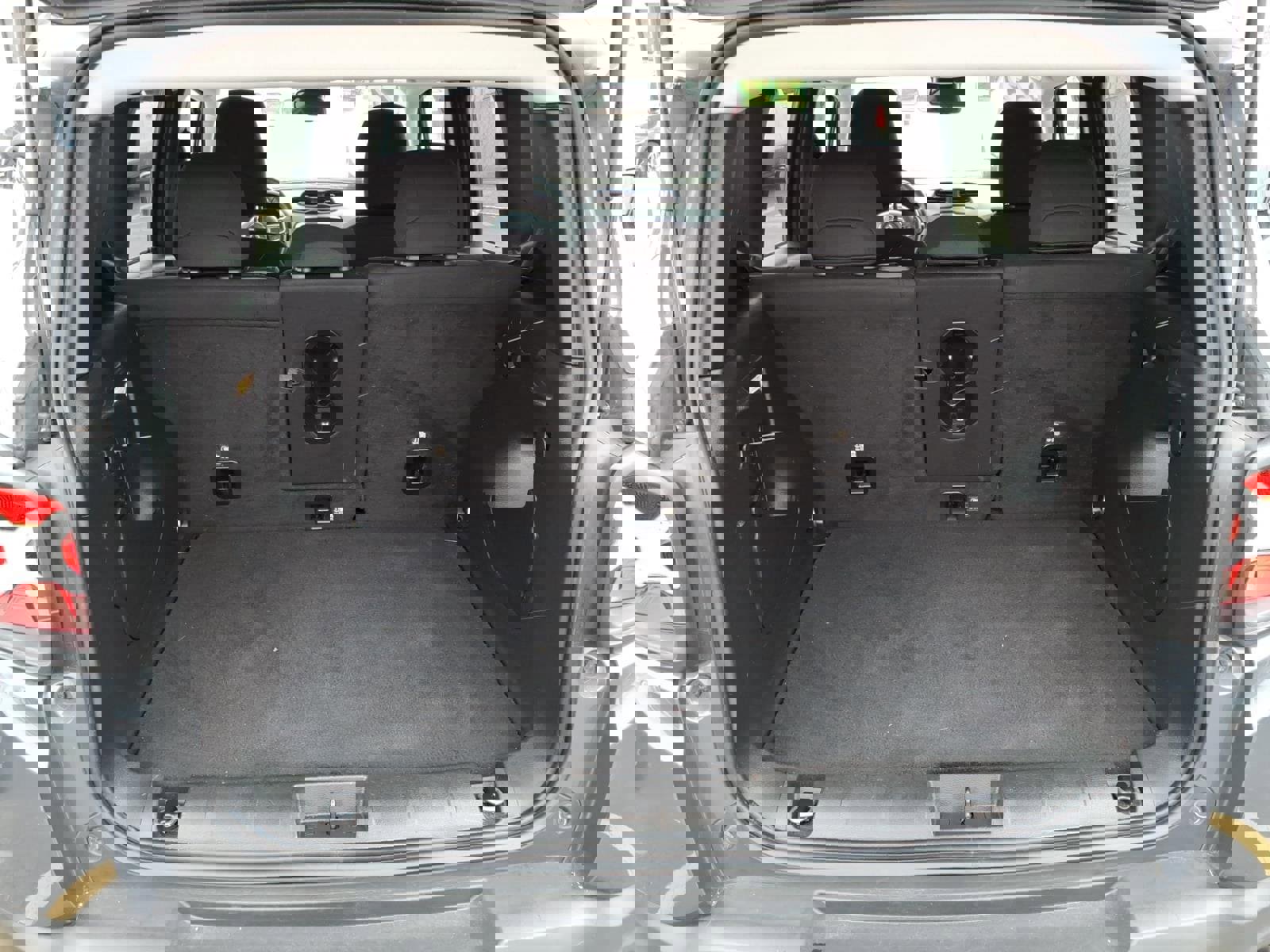 Used 2022 Jeep Renegade Latitude w/ Convenience Group image 27