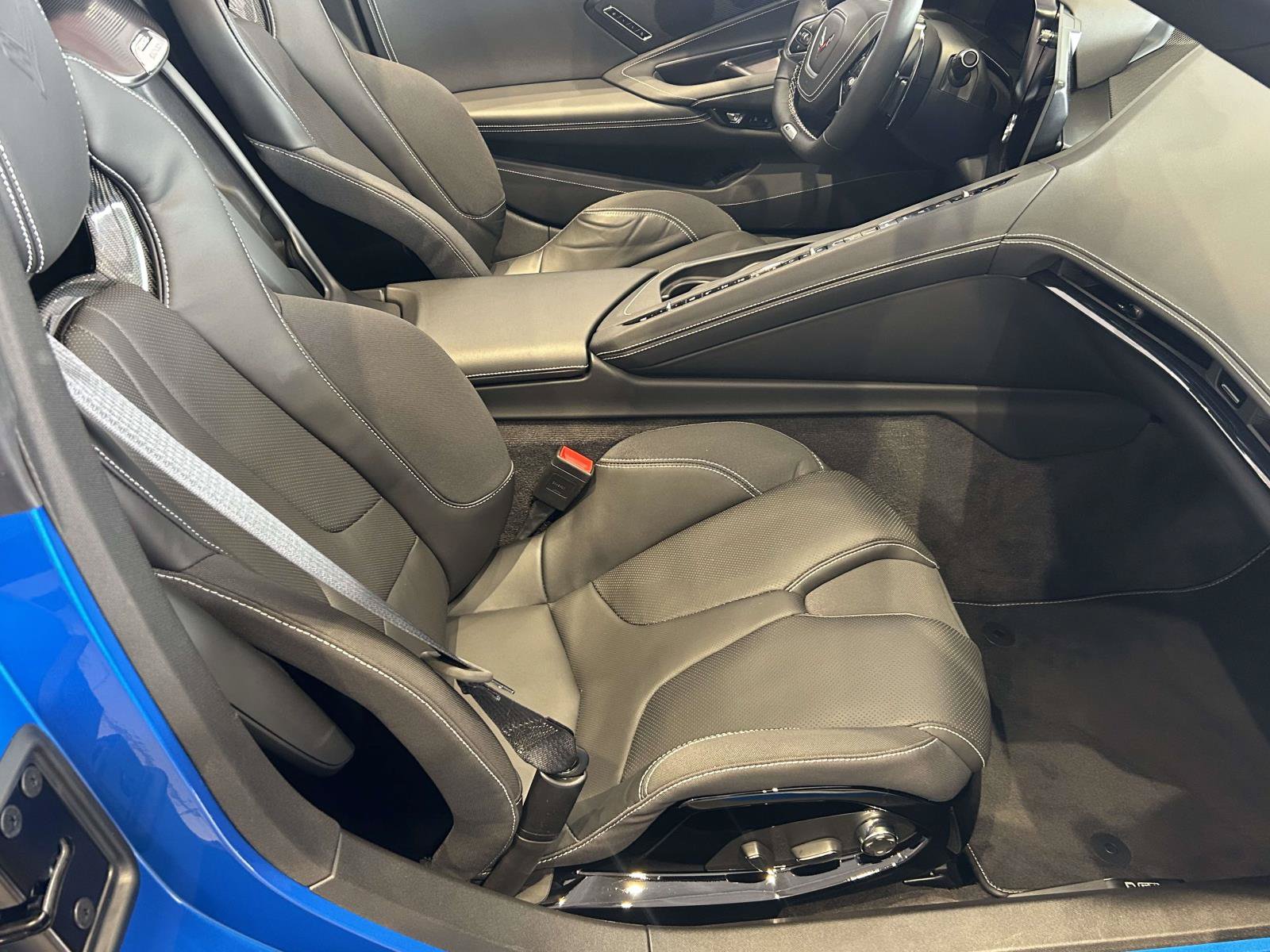 Used 2025 Chevrolet Corvette E-Ray w/ Stealth Interior Trim Package AWD/4WD image 11