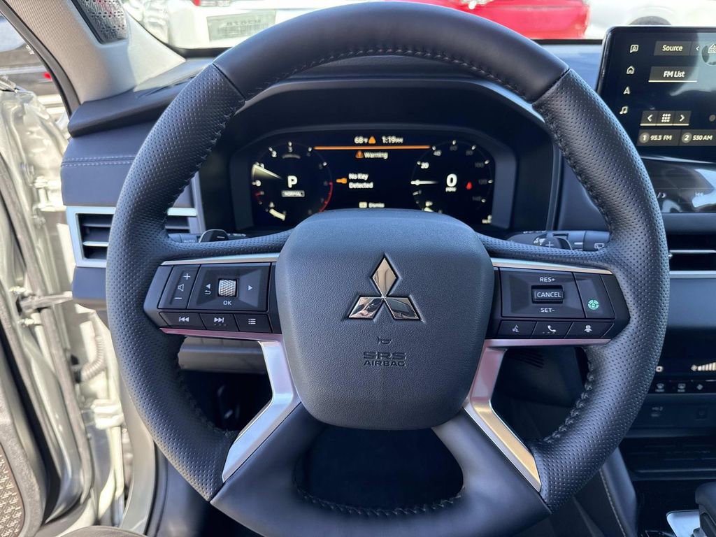 New 2026 Mitsubishi Outlander SE image 42