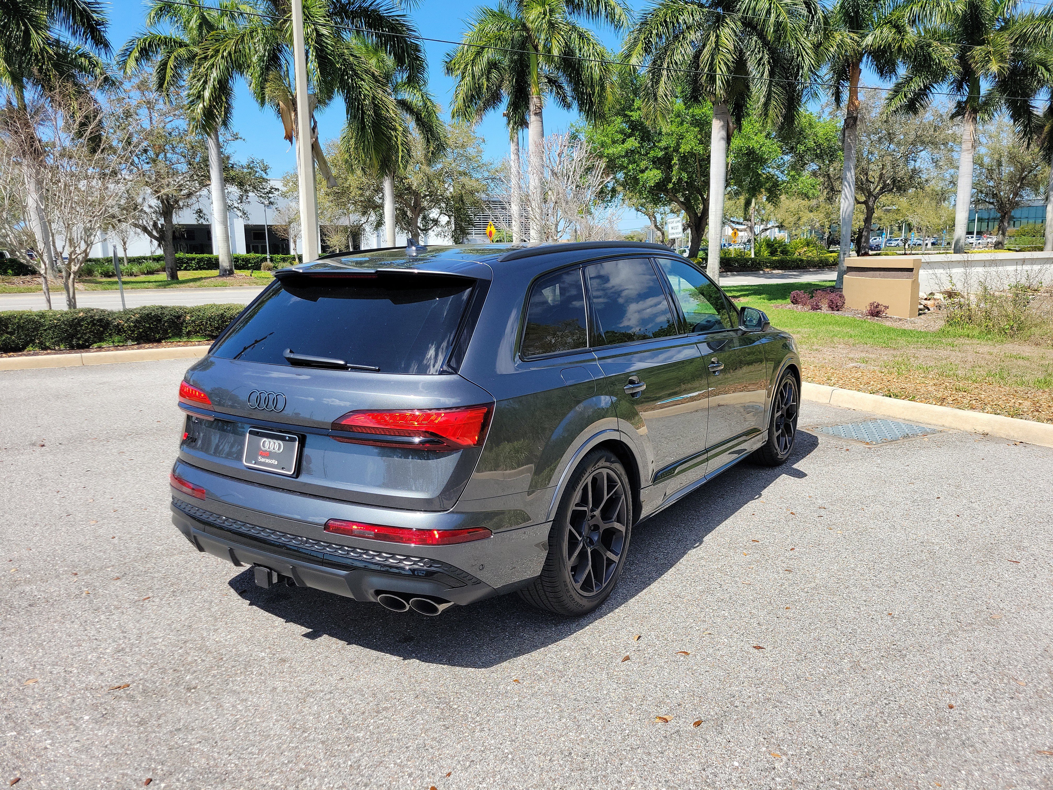 New 2026 Audi SQ7 Premium Plus image 4