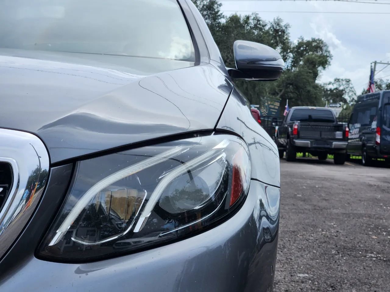 Used 2018 Mercedes-Benz E 300 4MATIC w/ Premium 1 Package image 10