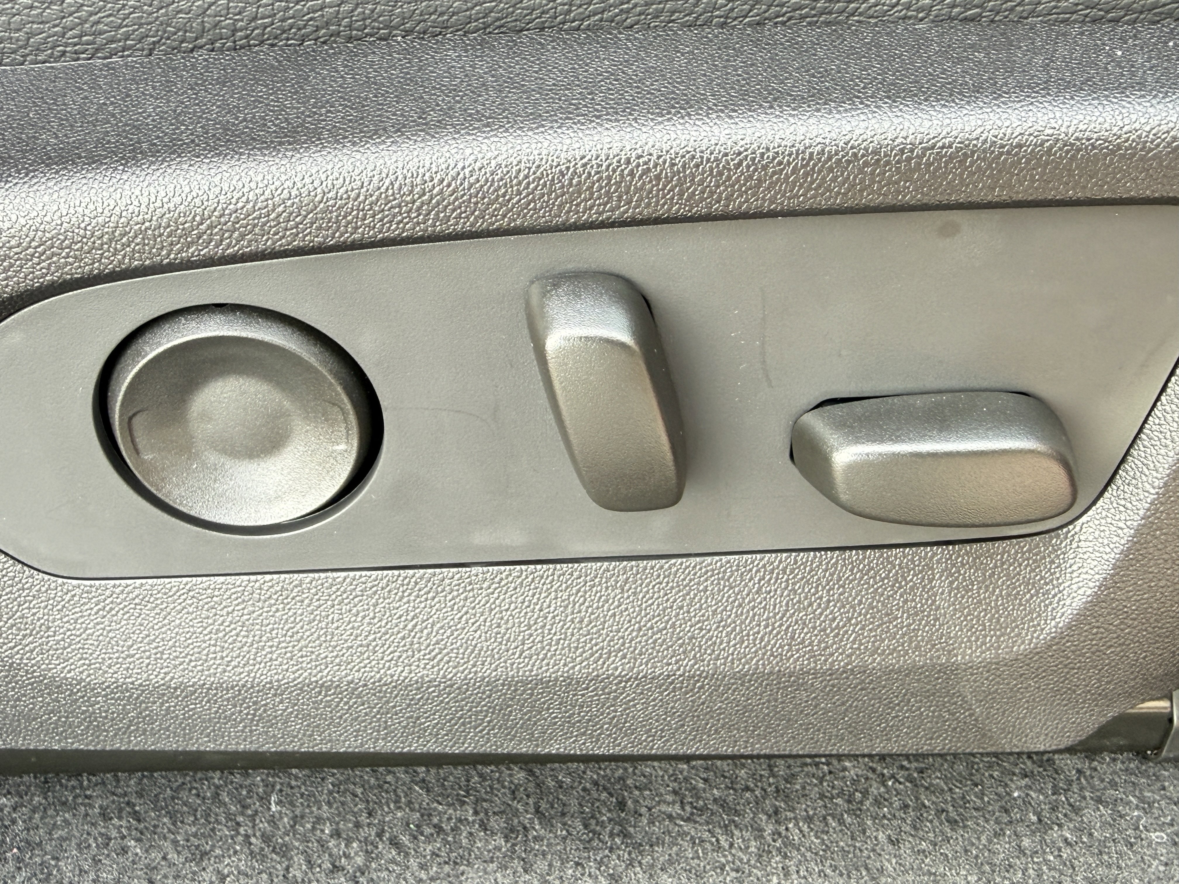 New 2026 GMC Canyon Denali image 14