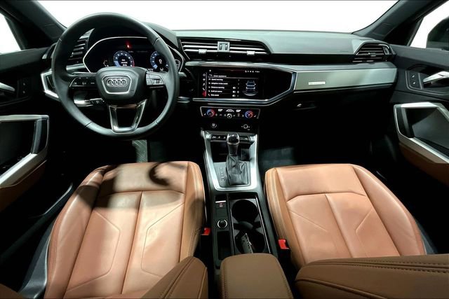 Used 2025 Audi Q3 2.0T Premium w/ Convenience Package image 14