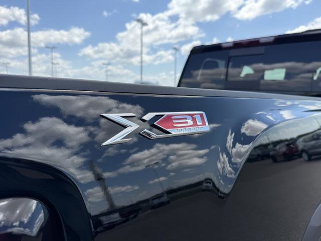 New 2025 GMC Sierra 2500 SLT w/ Texas SLT Premium Package image 15