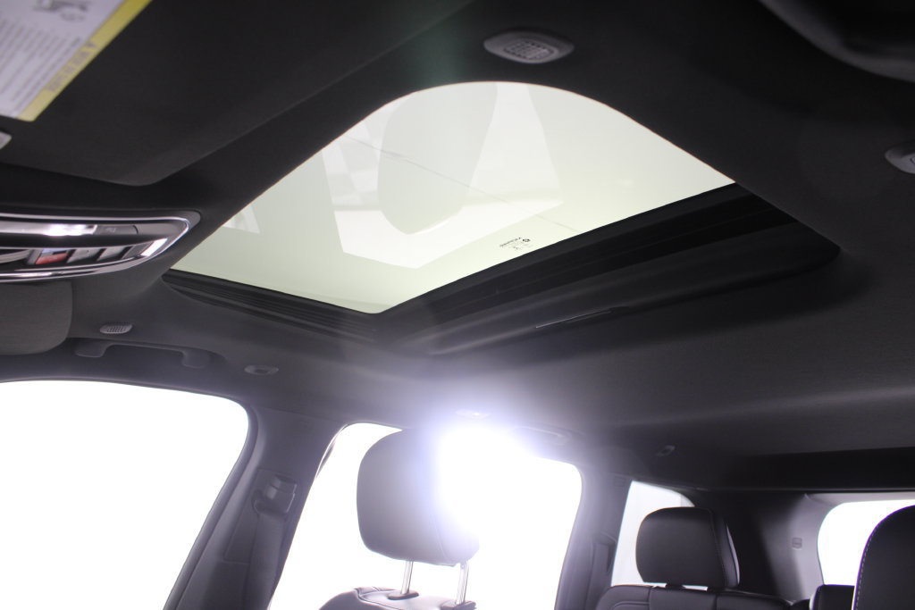 New 2027 Jeep Grand Cherokee 4WD image 9