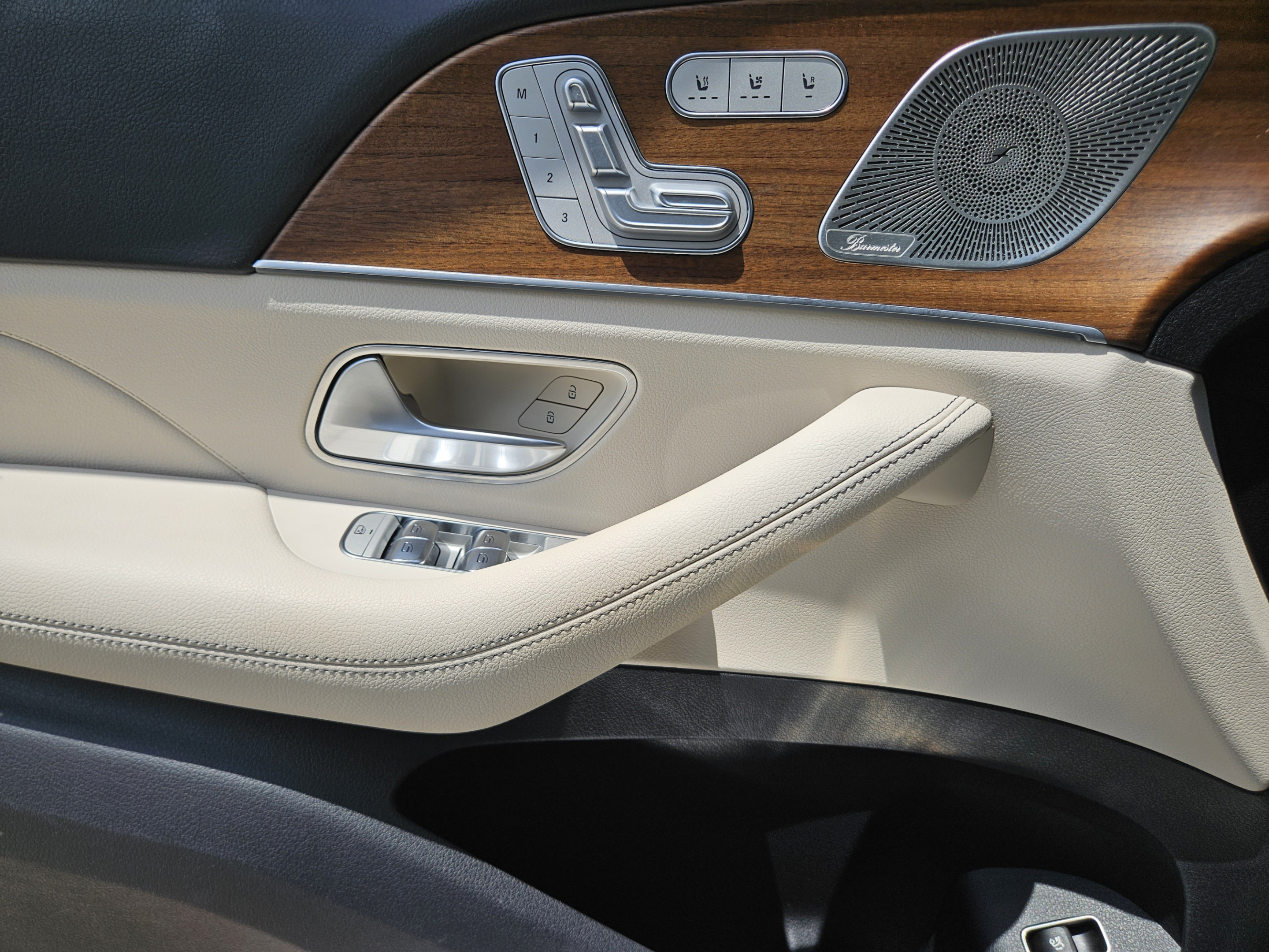 Certified 2021 Mercedes-Benz GLS 450 4MATIC image 15